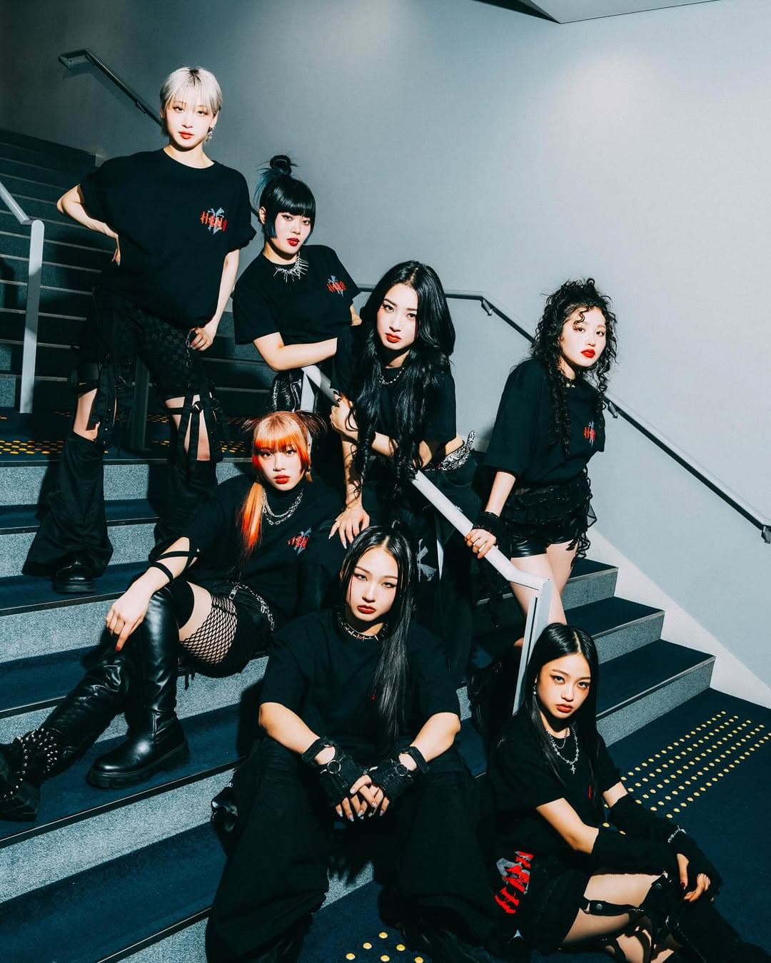 從泥濘中綻放的叛逆玫瑰：ちゃんみんな(Chanmina)打造的驚人實力日本女團HANA正式出道！