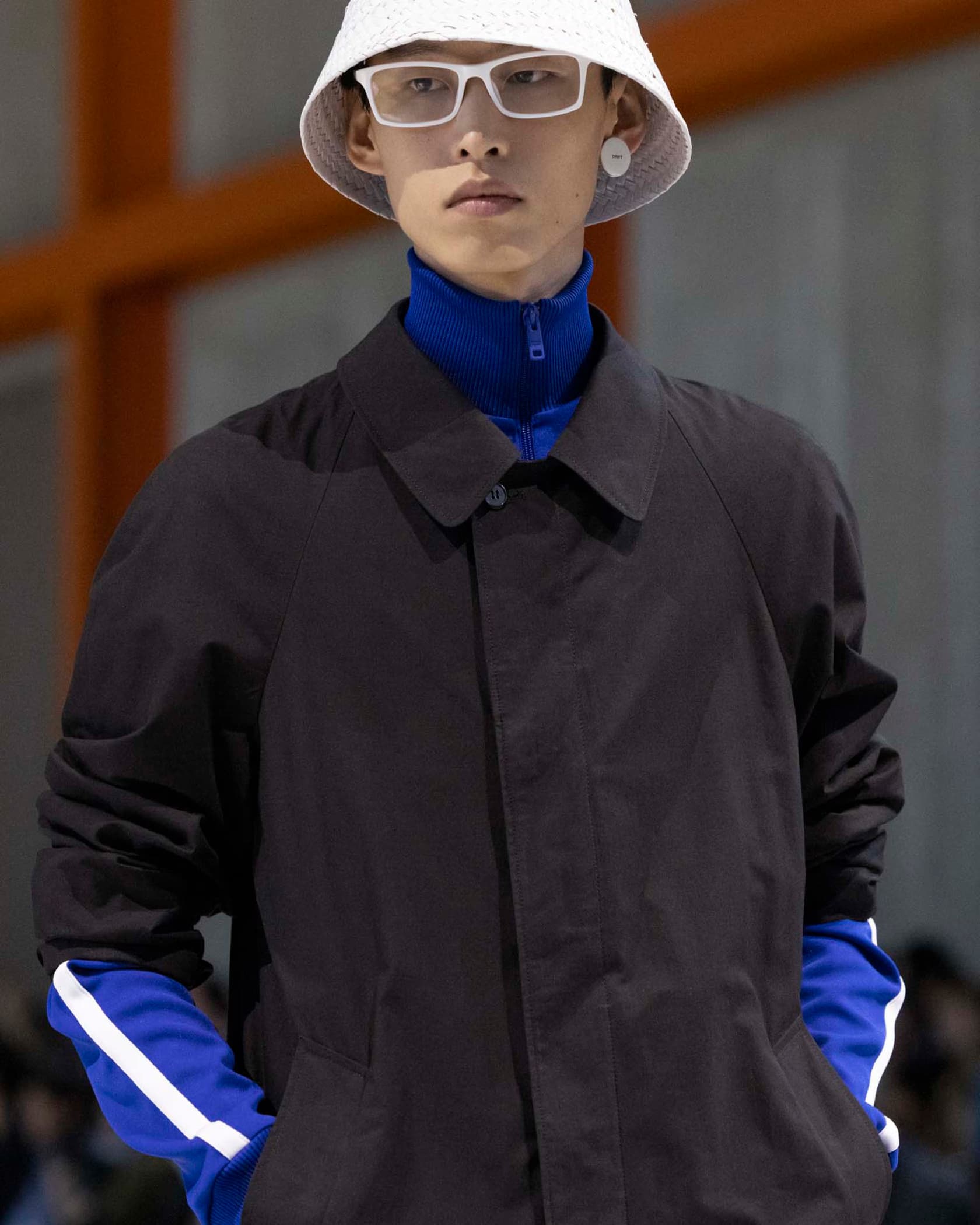 Prada 2026 春夏男裝系列：穿上輕盈叛逆的衣服，來一場海灘漫步