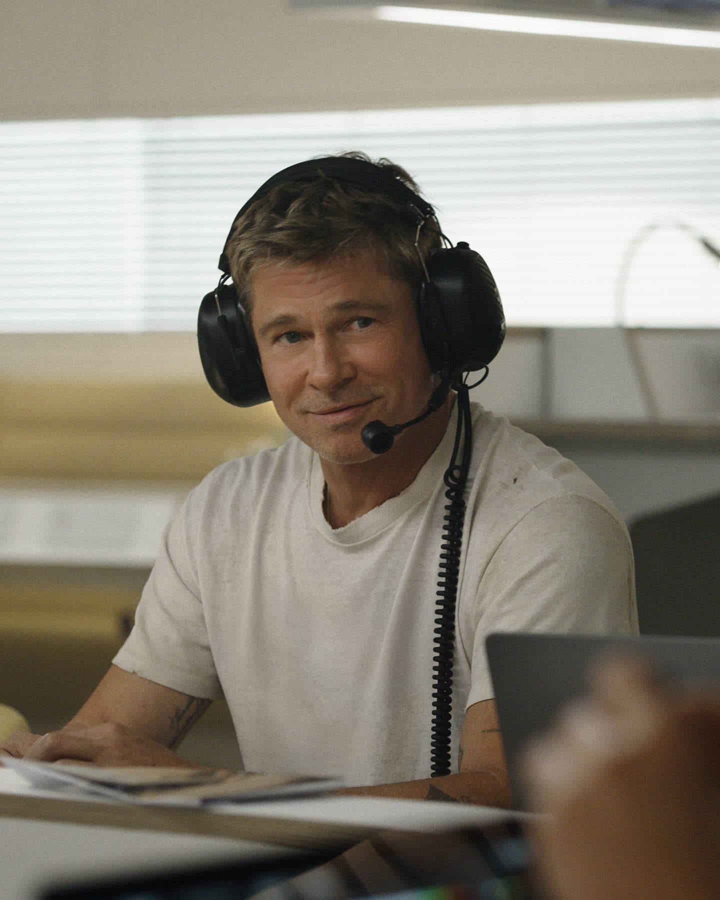 速度之外，更是人生！《F1電影》金句飆進你心裏「那個瞬間，我正翱翔天際」