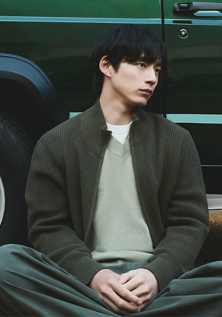 UNIQLO 2025 春夏系列:坂口健太郎演繹日系男友風,輕鬆穿出 Quiet Luxury