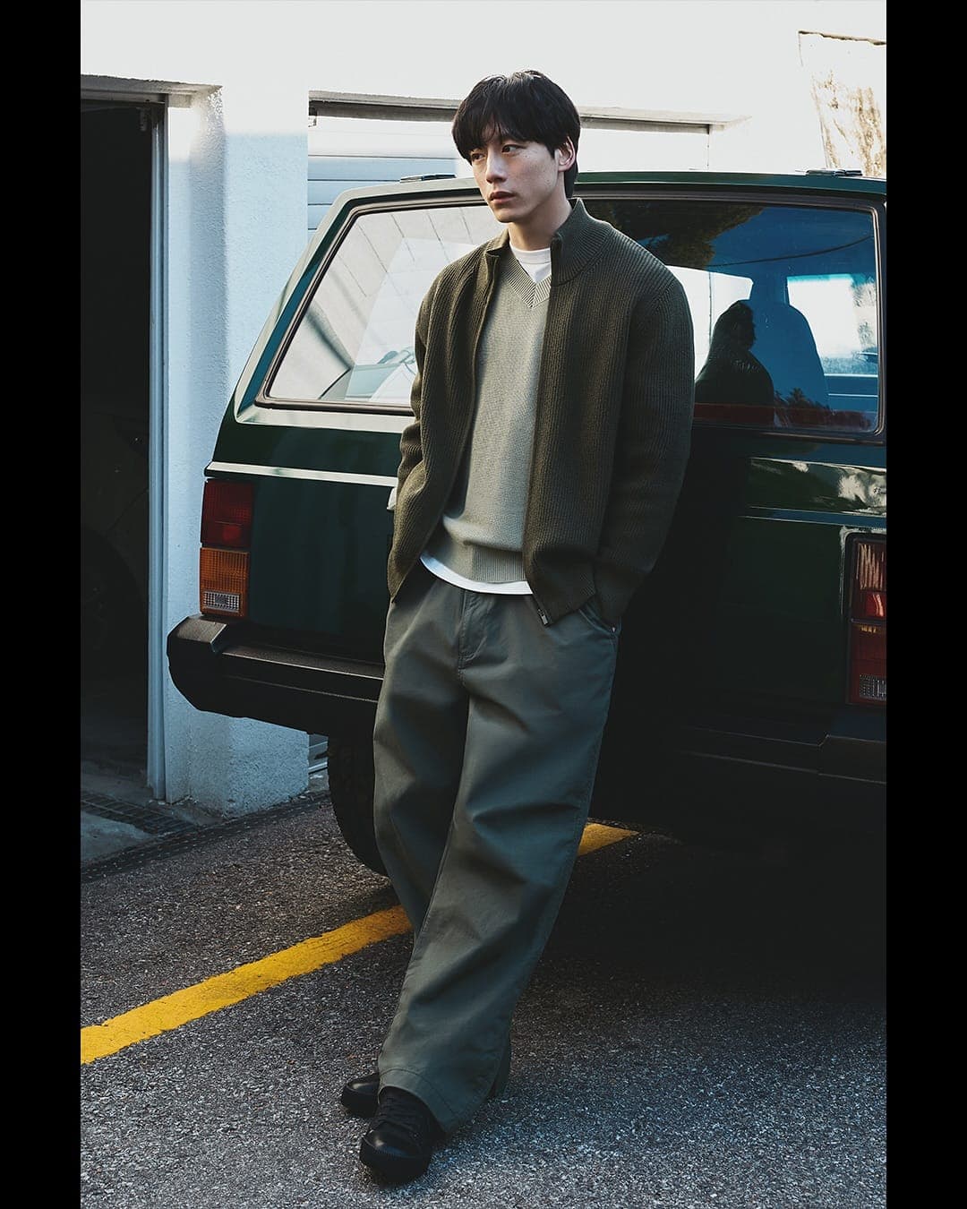 UNIQLO 2025 春夏系列:坂口健太郎演繹日系男友風,輕鬆穿出 Quiet Luxury