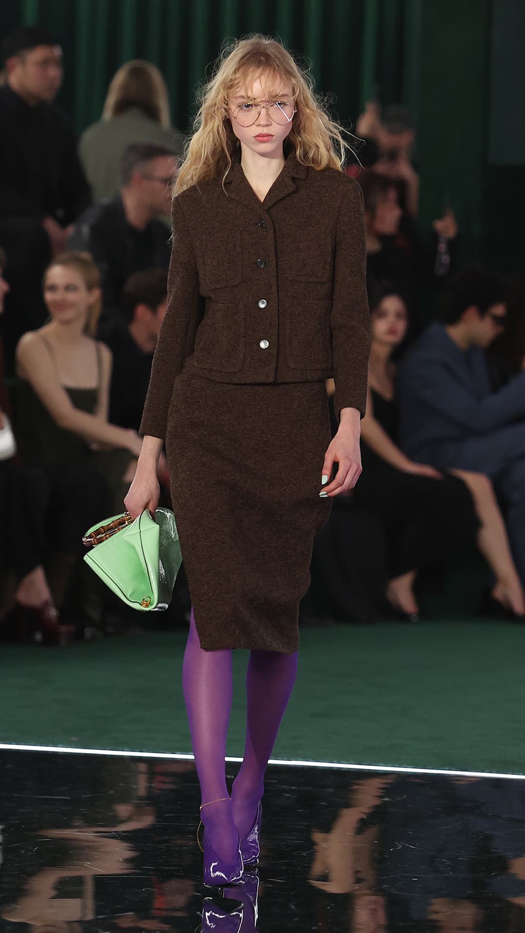 可麗露風穿搭:從法式甜點到時尚革命的「焦中帶甜」美學