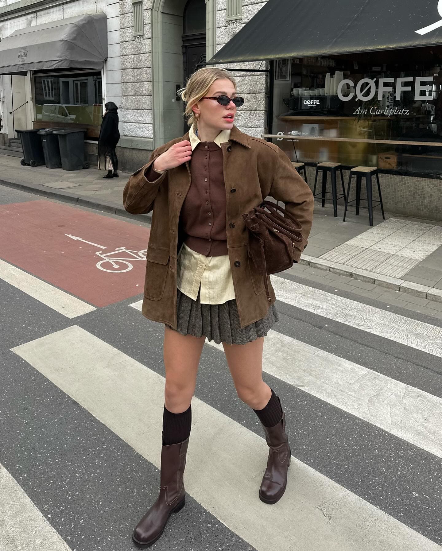 可麗露風穿搭:從法式甜點到時尚革命的「焦中帶甜」美學