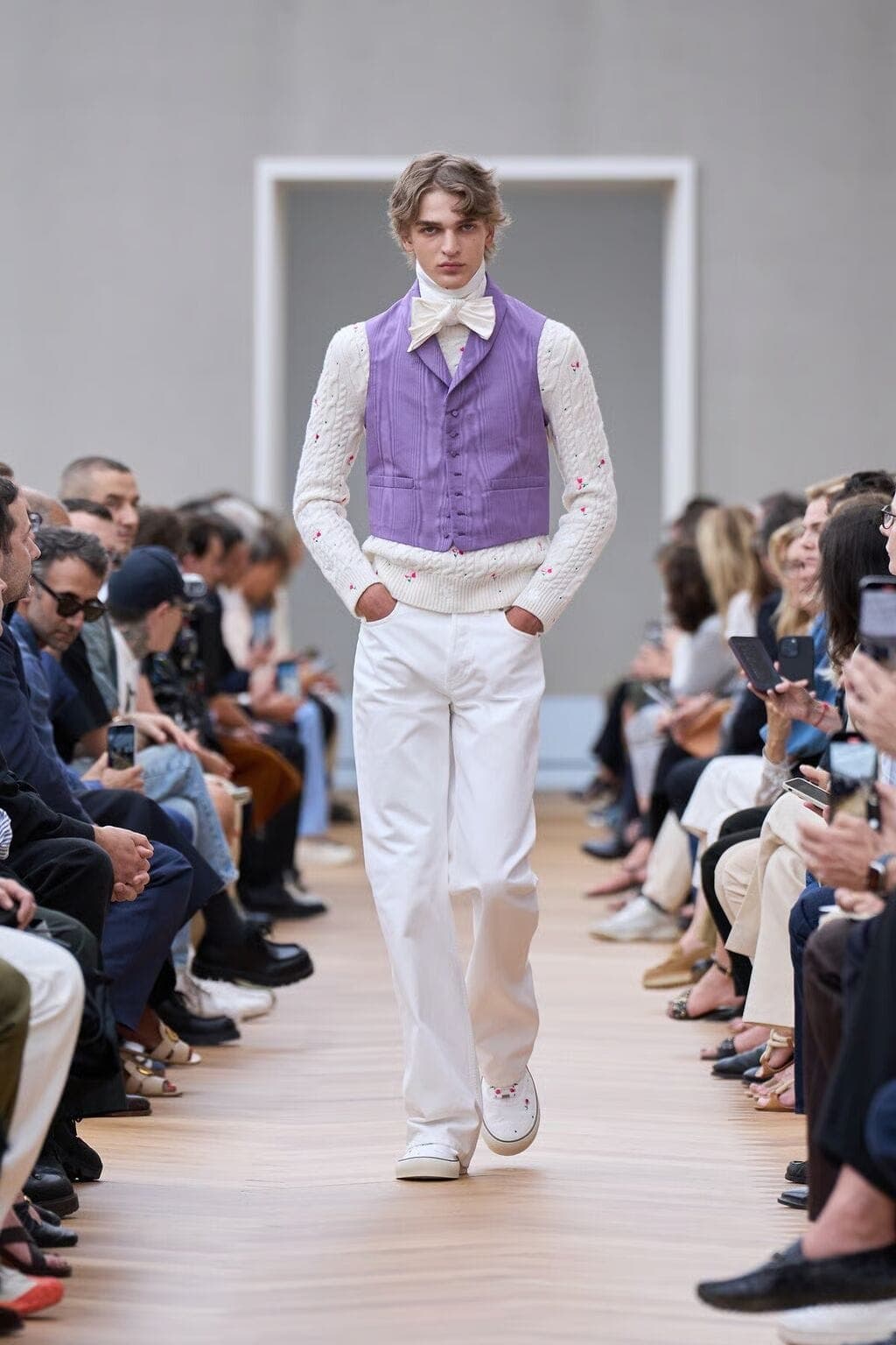 Dior 2026春夏男裝系列:Jonathan Anderson的男裝Dior首秀完美融合設計革新與品牌傳承