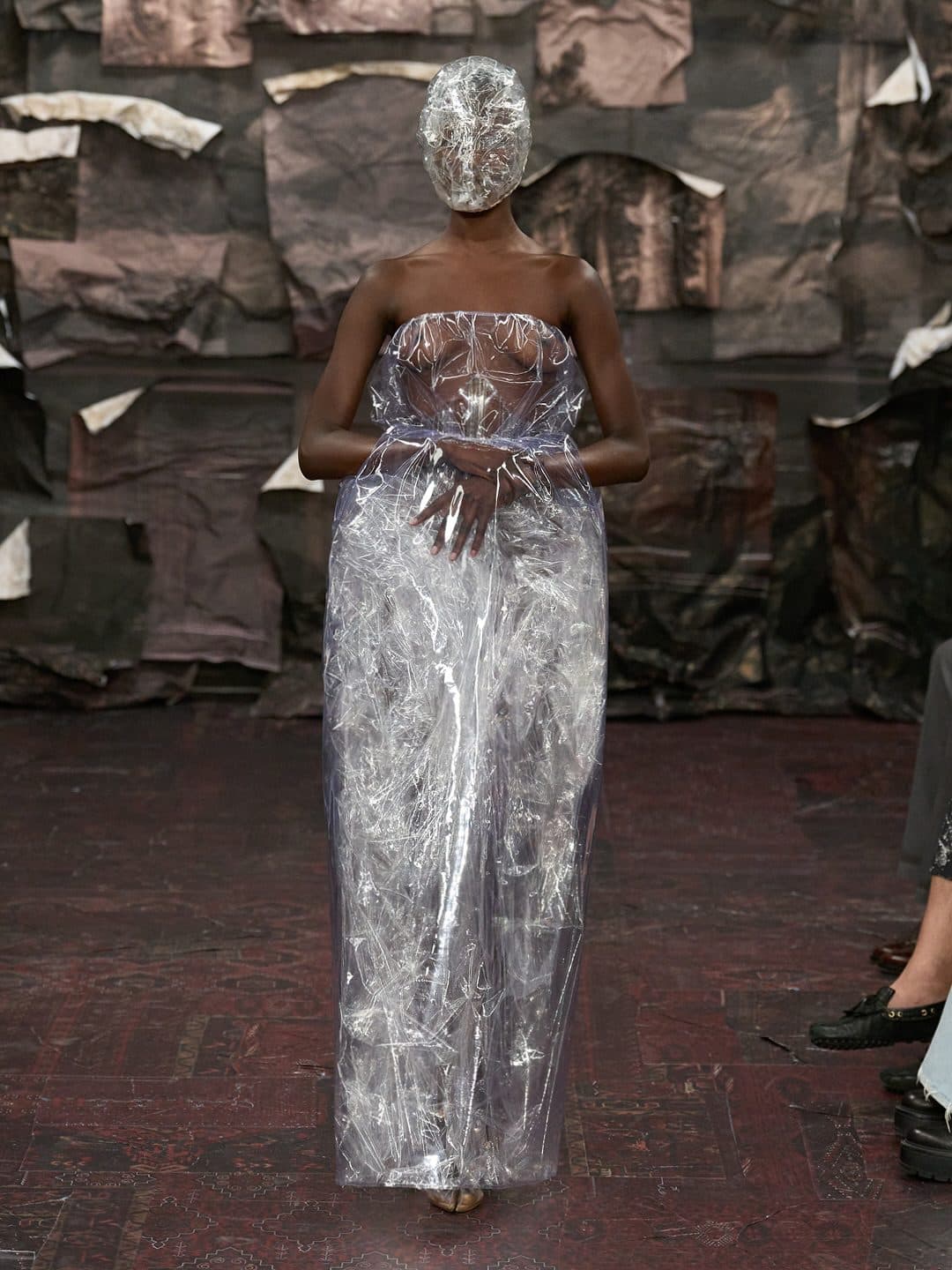 Maison Margiela Artisanal 2025 秋冬高級訂製秀:Glenn Martens為Maison Margiela開啟大膽新章