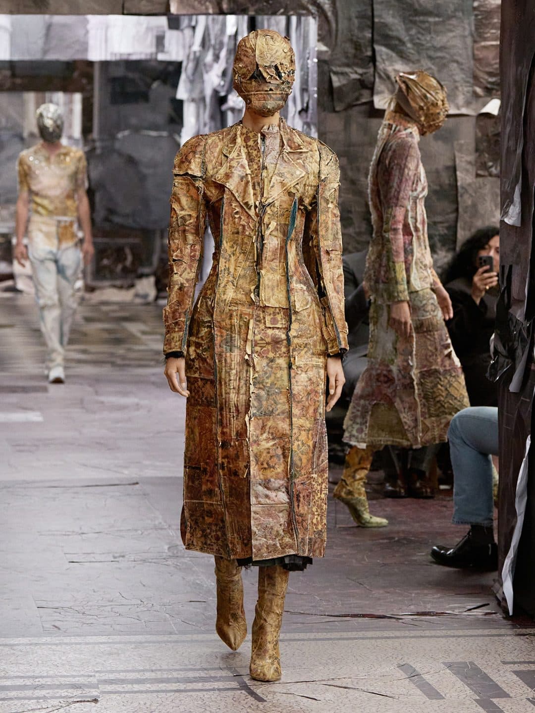 Maison Margiela Artisanal 2025 秋冬高級訂製秀:Glenn Martens為Maison Margiela開啟大膽新章