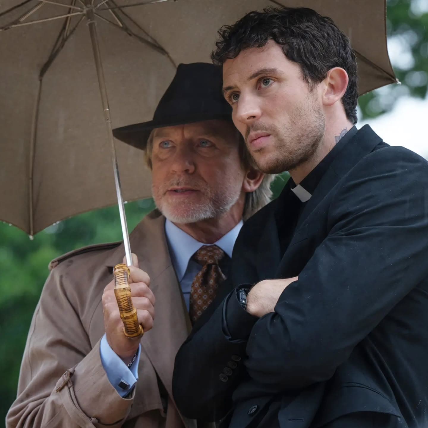 是性感神父,也是愛刺繡陶藝的男孩:10件事認識英倫男神Josh O’Connor