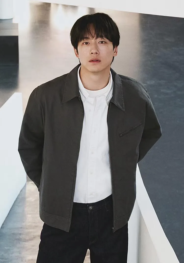 UNIQLO 2025 春夏系列：坂口健太郎演繹日系男友風，輕鬆穿出 Quiet Luxury